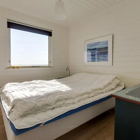 Atena - 200m From The Sea By Interhome Hals