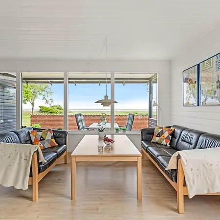 Atena - 200m From The Sea By Interhome * Hals